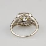 Platinov prsten s diamanty