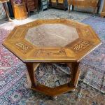 Barokní intarzovaný stůl 