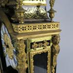 Luxusní barokní konzolové hodiny v Boulle stylu