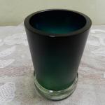 Broušená silnostěnná zelená autorská váza - Čechy