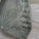 Secesní keramická váza / reliéf, značeno