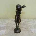 Bronzov socha, Satyr / Faun, signovno