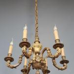 Bronzov lustr Mazarin