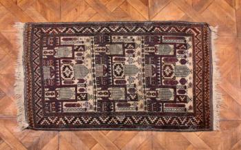 Ručně vázaný koberec Belouch. 147x88cm.