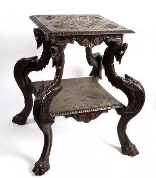 Døevìný stolek