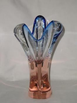 Starožitná sklenìná váza, hutní sklo.
