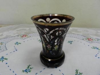 Rubínová váza Egermann