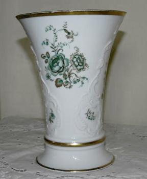 Váza s rùžemi
