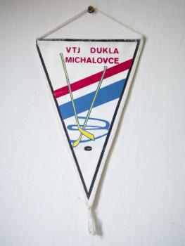 Hokejová vlajeèka VTJ Dukla Michalovce