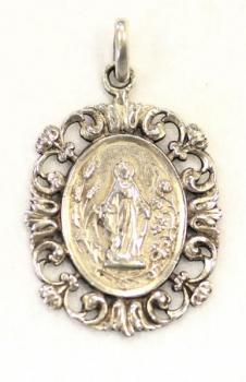 Stříbrný přívěšek - medailon s Madonou