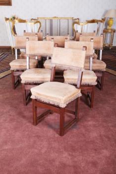 Komplet 8 židlí v renesančním stylu