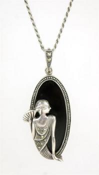 Stříbrný náhrdelník s onyxem a markazity-prodáno