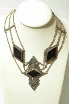 Stříbrný náhrdelník s onyxem