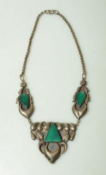 Støíbrný náhrdelník s chrysoprasy