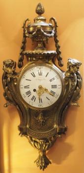 Zlacené bronzové nástěnné hodiny