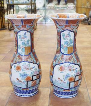 Párové porcelánové vázy