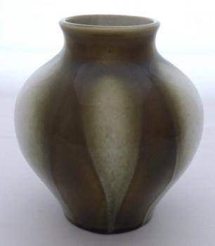 Světlá a zelená váza, cena za design roku 1975