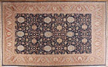 Palácový koberec z Usaku Turecko 495 X 335 cm