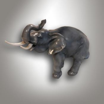 Porcelánová soška – slon