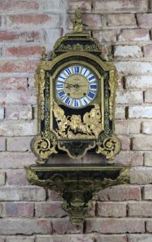 Luxusní barokní konzolové hodiny v Boulle stylu