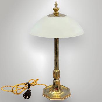 Stolní mosazná lampa