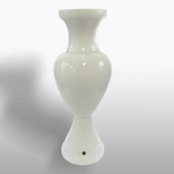 Bílá skleněná váza / Egermann – Nový Bor – 61 cm