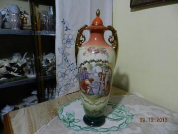 Zlacená porcelánová váza / amfora, značeno