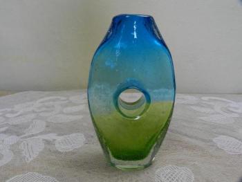 Autorská modro-zelená váza, hutní sklo