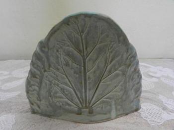 Secesní keramická váza / reliéf, značeno