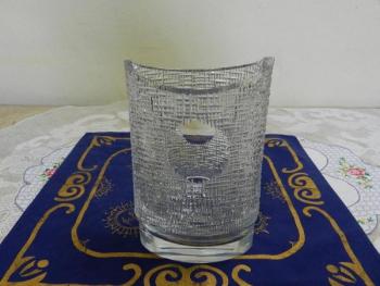 Čirá broušená váza s optickým dekorem