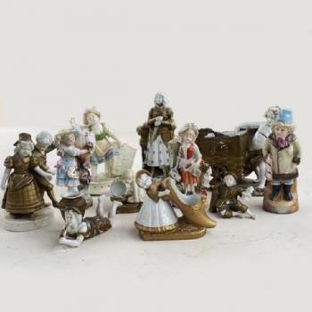 Sbírka 11ks.porcelánových sošek
