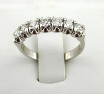 Zlat prsten se 7 diamanty - 0,57 ct