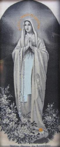 Gobelín- Notre Dame de Lourdes, Panna Marie z Lurd