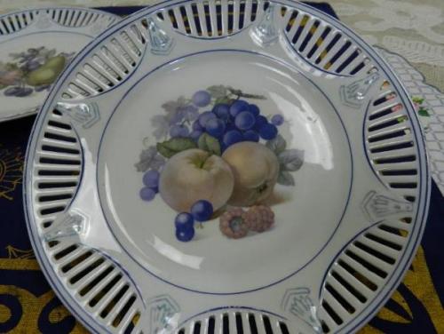 Párové talíře s motivy ovoce
