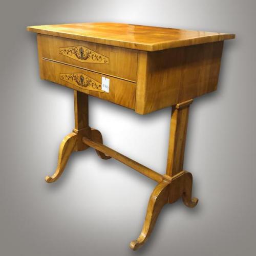 Odkládací stolek, Biedermeier 1830