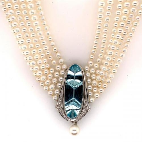 Au 750/1000, 68,90 g, pearls, aquamarine 23,00 ct, brilliant cut diamonds 0,20 ct