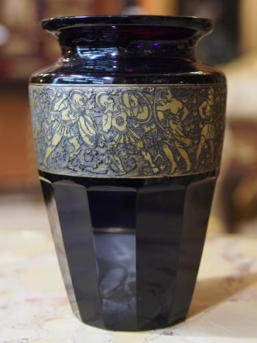 Sklenìná váza s oroplastikou