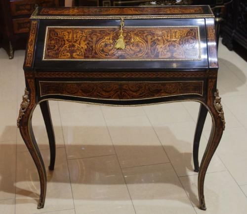 Dámský psací stolek, Francie 1850