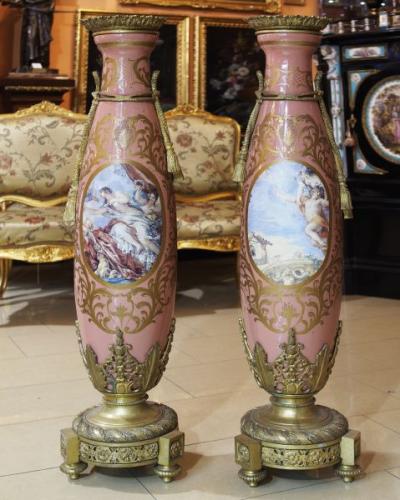 Párové porcelánové vázy, Sevrés, Francie 1880