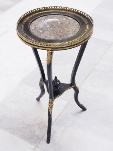 Odkládací stolek, dřevo, mramor, bronzové apliky, Francie 1890