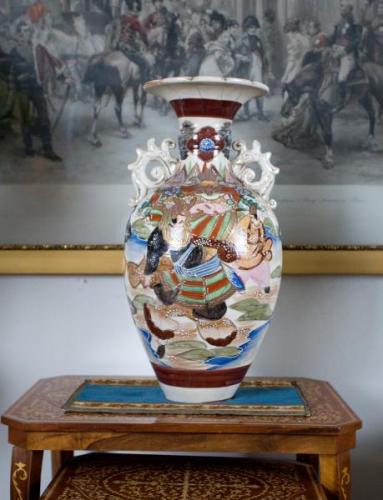 Japonská váza Satsuma z období Meidži 