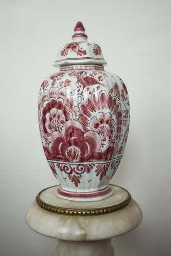 Delftská váza s víkem 
