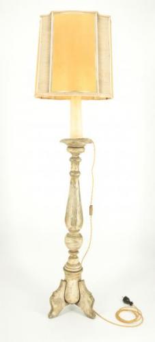 Devn stojac lampa s pergamenovm stnidlem