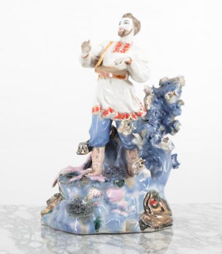 Ruská porcelánová socha hráč na citeru v 32 cm