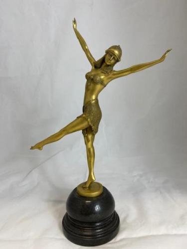Bronzová socha ve stylu Art-Deco I 