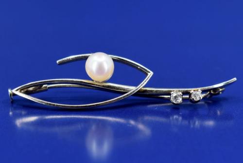Zlat art deco bro s perlou a brilianty, echy, Au 585/1000/ 5,45 g