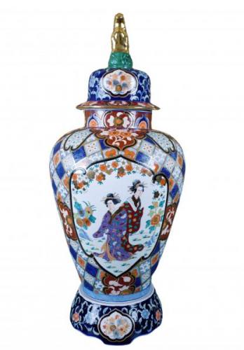 Velká třídílná čínská váza s víkem. Značená 100 cm